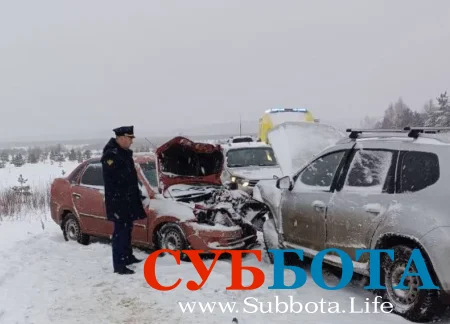 В тройном ДТП в Калужской области погиб пассажир