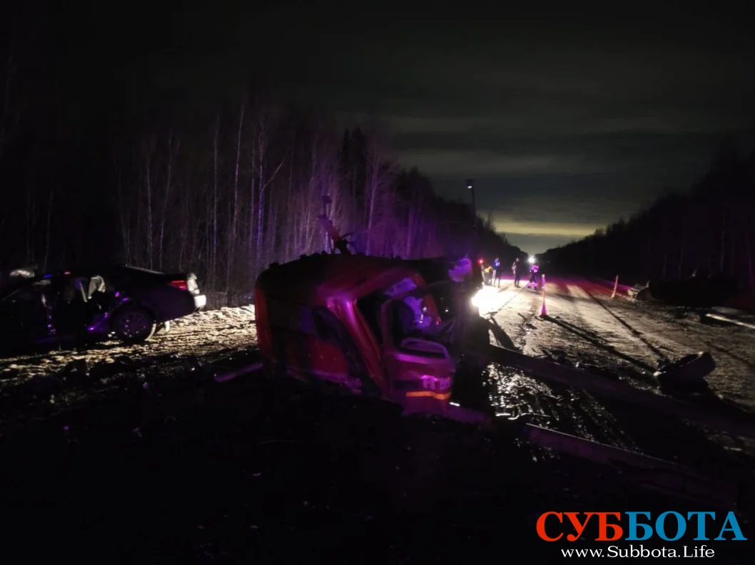 Водитель выехал на встречку и устроил массовое ДТП с тремя погибшими на тюменской трассе