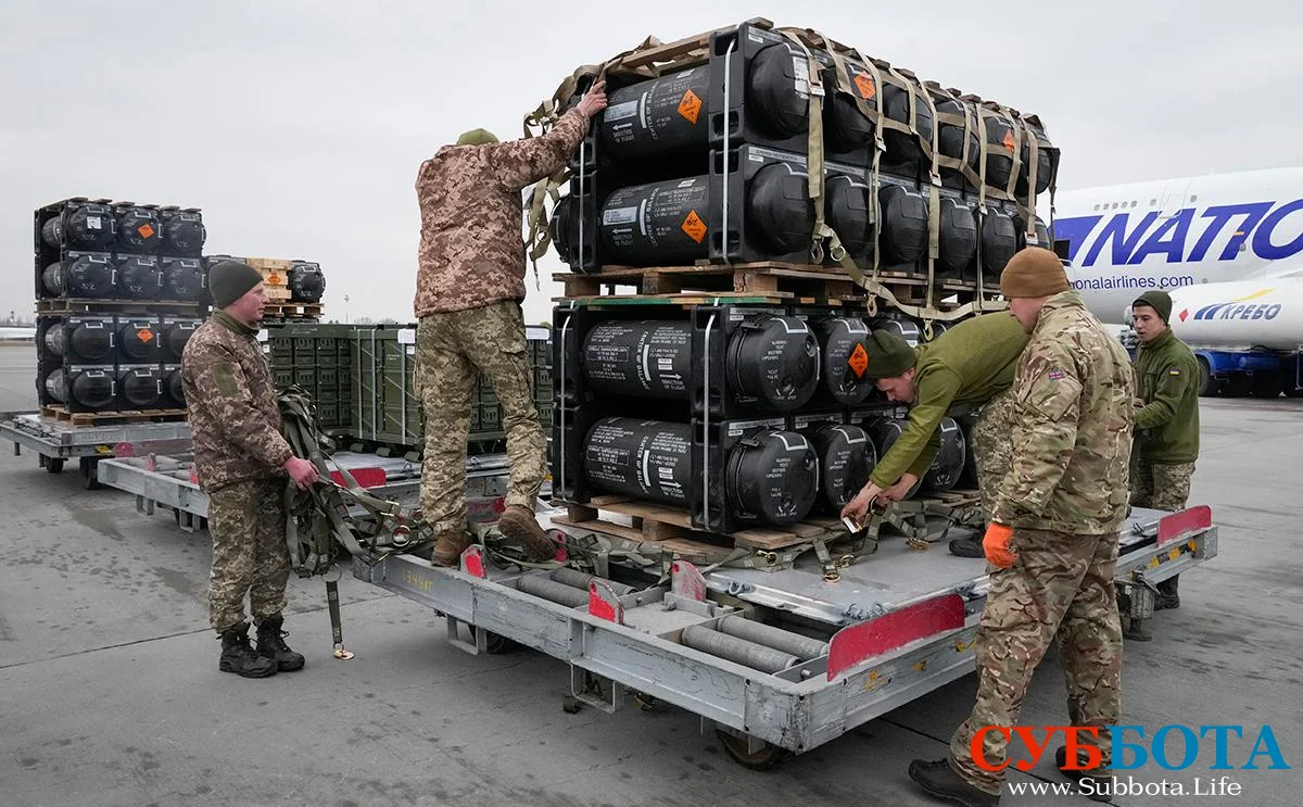 США остановили продажу оружия Украине, заявил глава оборонного комитета Верховной Рады